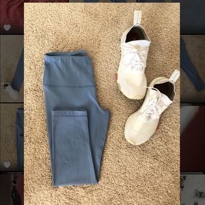 Yogalicious Cropped Yoga Pants - Baby Blue